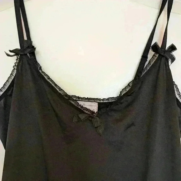 La senza frills and thrills black  camisole size medium - Picture 2 of 6